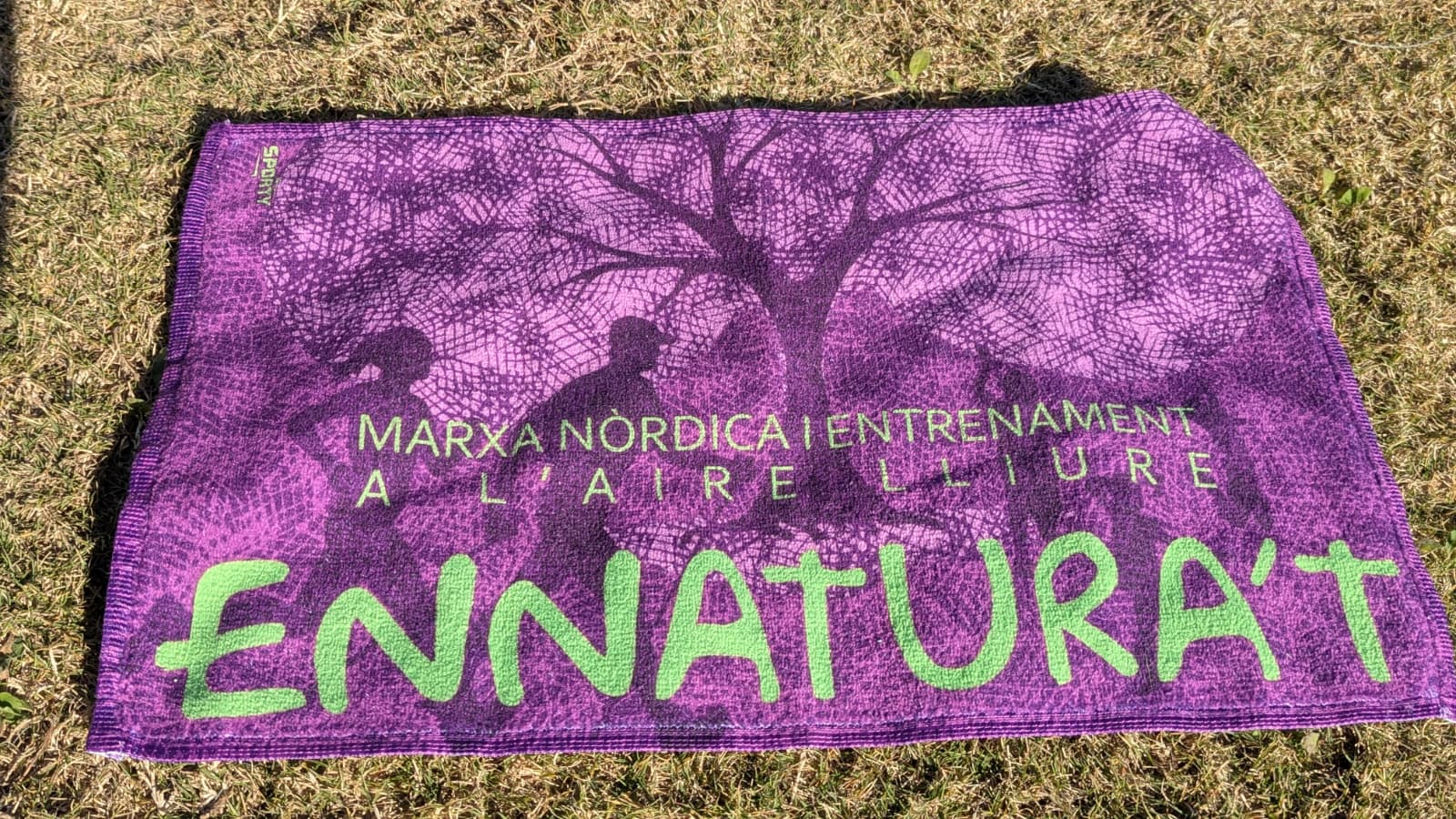 Tovallola 50x30 cm (6€)